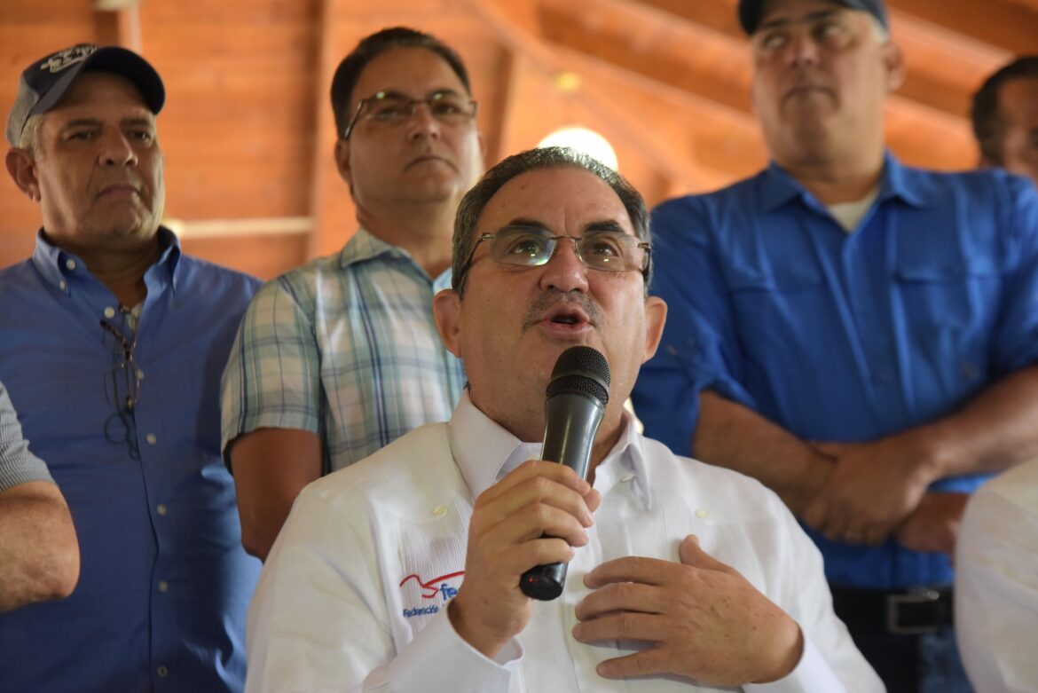 El presidente de la Federación Dominicana de Porcicultores (Fedoporc), Miguel Ángel Olivo Rodríguez.