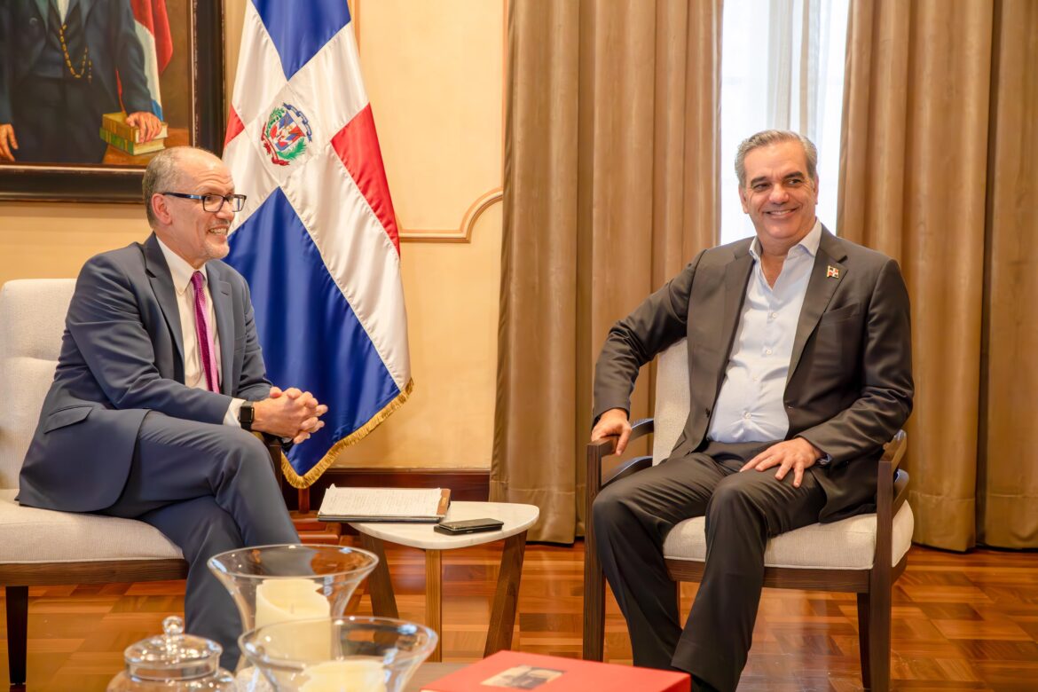 d1c15cdf-c9b2-4d88-bcbb-6a4305de1b14