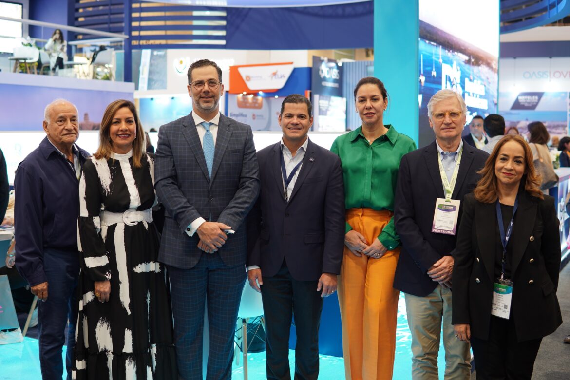 Pablo T. Brugal, Mileyka Brugal, Manuel Luna, David Llibre, Birgitt Heinsen, Roberto Cassoni y Aguie Lendor
