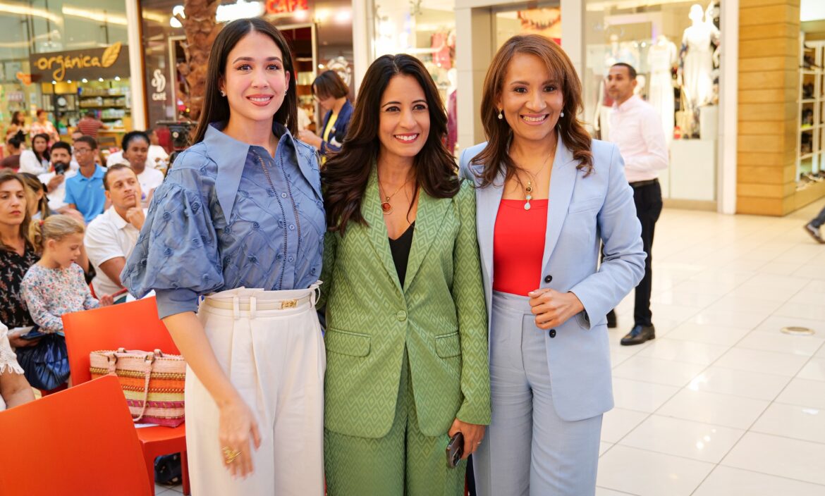 Nahiony Reyes , Julissa Cruz y Zoraima Cuello