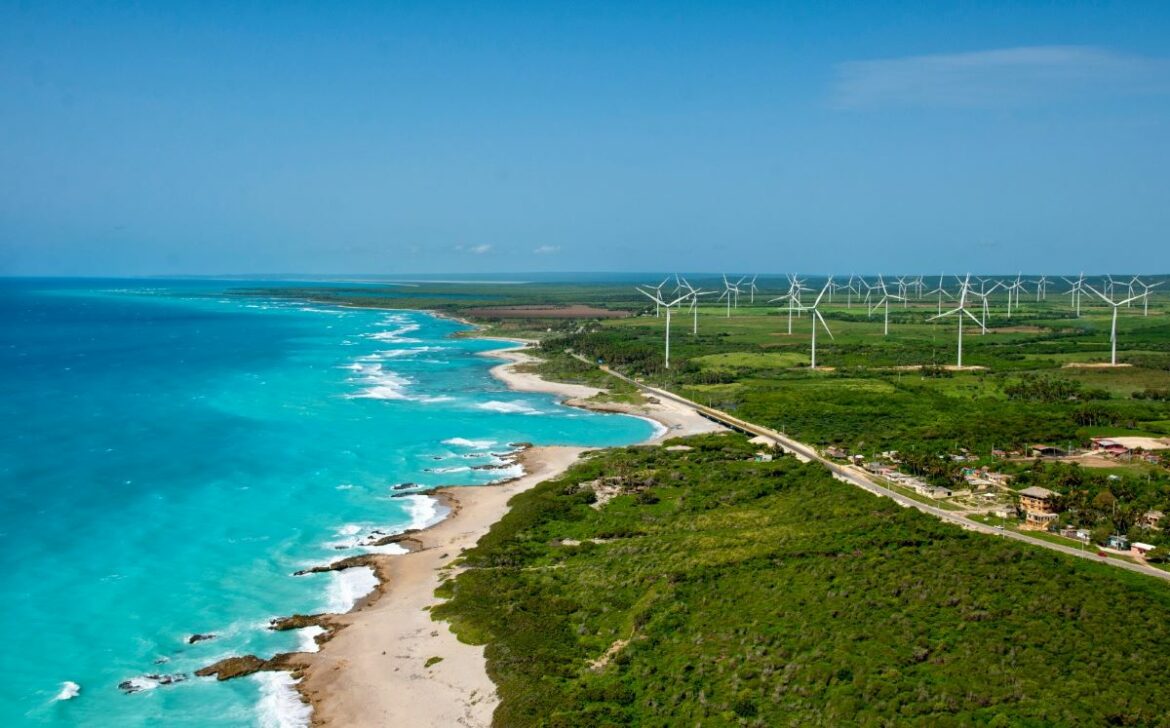 Parque eólico Los Cocos, en Barahona