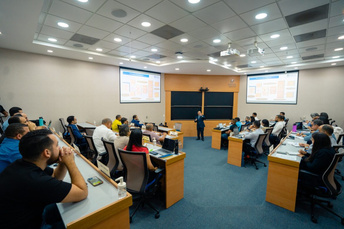 Banco Popular capacita a empresarios pymes en gestión empresarial Una formación completa para el éxito empresarial