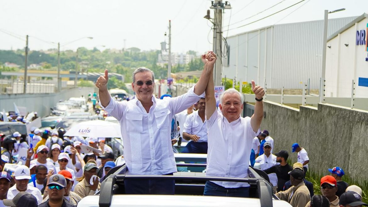 Luis Abinader y Antonio Taveras cierre de campaña provincia Santo Domingo