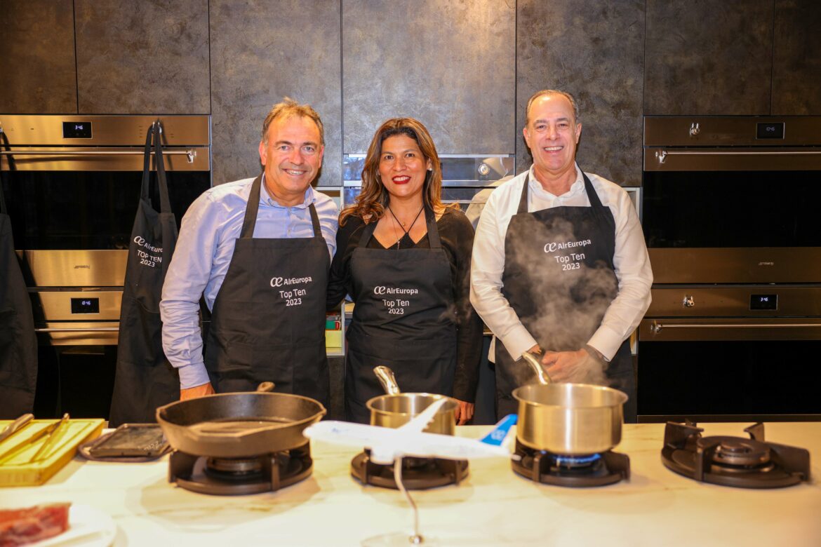 Imanol Pérez, Karim Balarezo y Francisco (Paco) Pérez