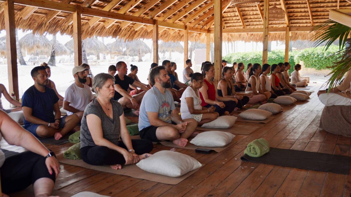 dia-mundial-del-yoga-en-coordinacion-con-isha-foundation
