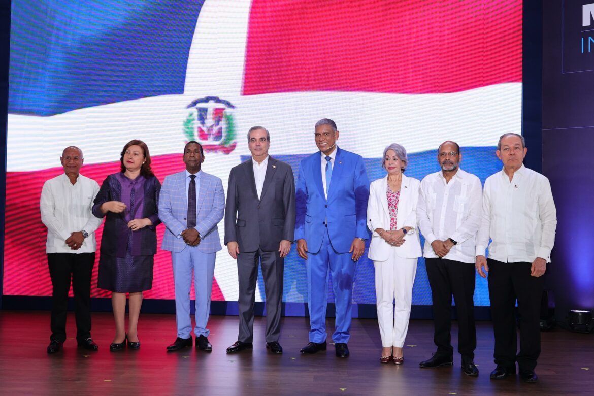 Presidente Abinader, Ministro Vasquez MIP, y viceministros Memoria Institucional MIP JUlio 2024