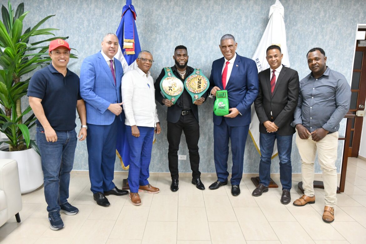 Visita Carlos Adames y ministro MIP Julio 2024 1