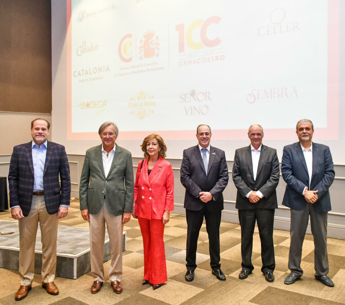 Foto Principal I 3540- Julio García, Antonio Pérez-Hernández, Pilar Serret Murga, Francisco Pérez Menéndez, Jorge Cabezas Fontanilla y Artur Cabre