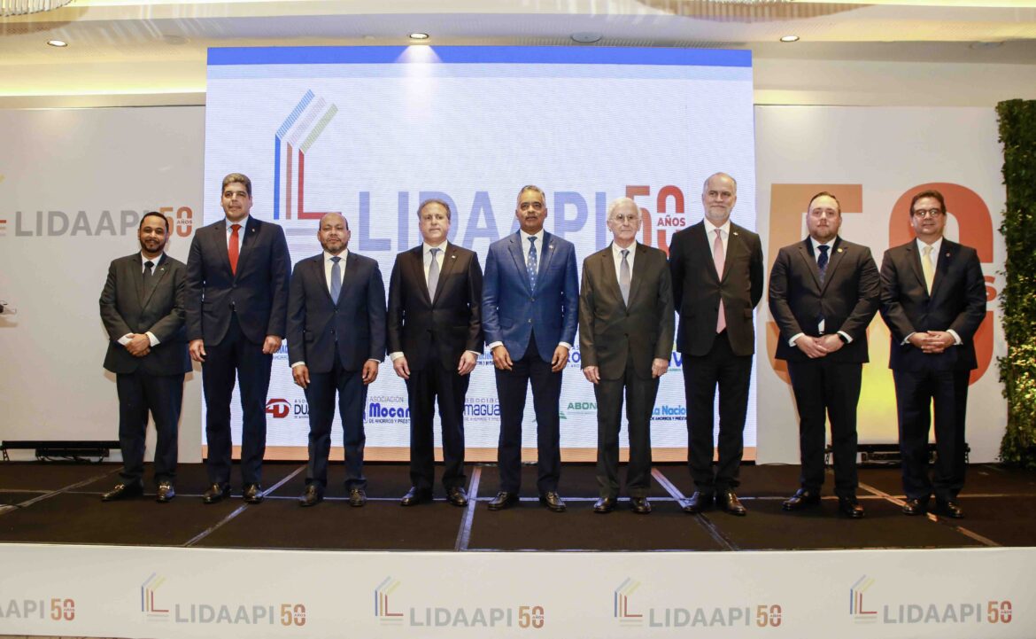 PRINCIPAL 2 Luis Valdez, José Luis Ventura, Luis Valdez Veras, Gustavo Ariza, Joel Santos, Manuel Cocco, Alejandro Fernández W., José Manuel Rapozo y Gustavo Zuluaga