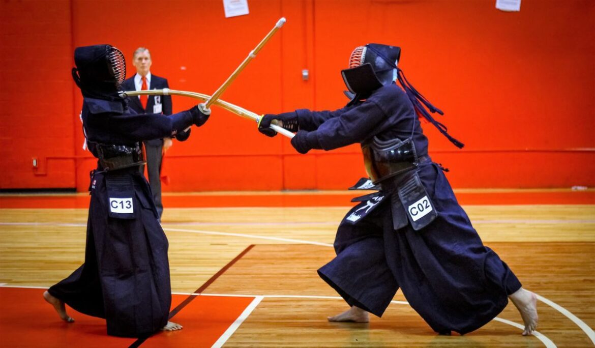 PIE DE FOTO 1 KENDO
