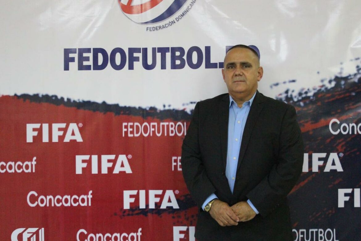 Carlos Ramírez 1
