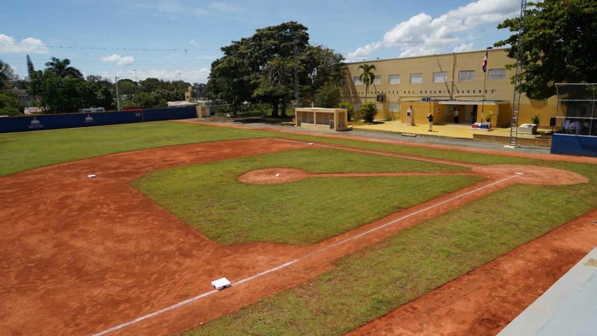 Estadio Escuela Francisco del Rosario Sánchez, San Juan