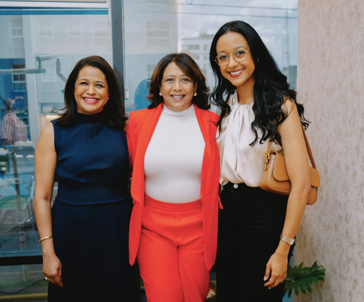 Paula Disla, Mary Disla y Maria Paula Hernandez Disla.