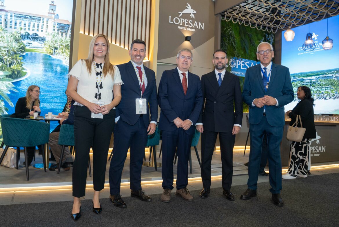 De izq a dcha_Ylenia Vega, Alejandro Marichal, Marco Aurelio Pérez, José Alba, Ramón Suarez