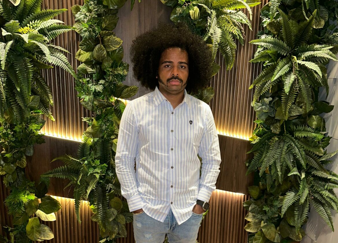 El artista dominicano Nfasis