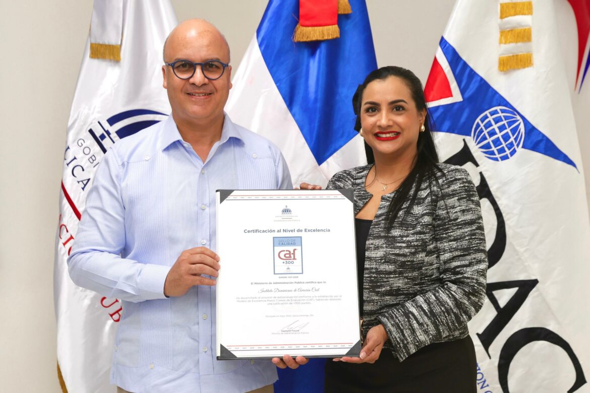 IDAC es recertificado con el Sello CAF en Nivel de Excelencia por el MAP tras mejorar 98 % su puntuación.