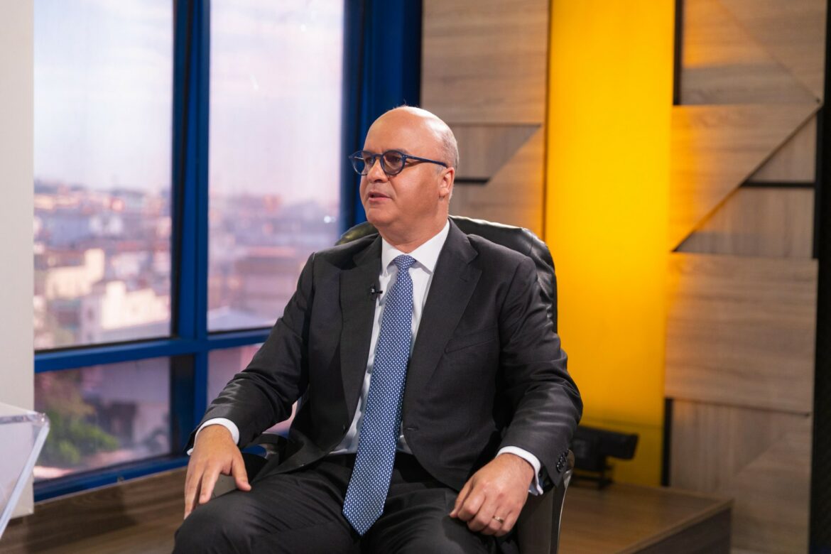 Igor Rodríguez Durán, director general del Instituto Dominicano de Aviación Civil (IDAC).