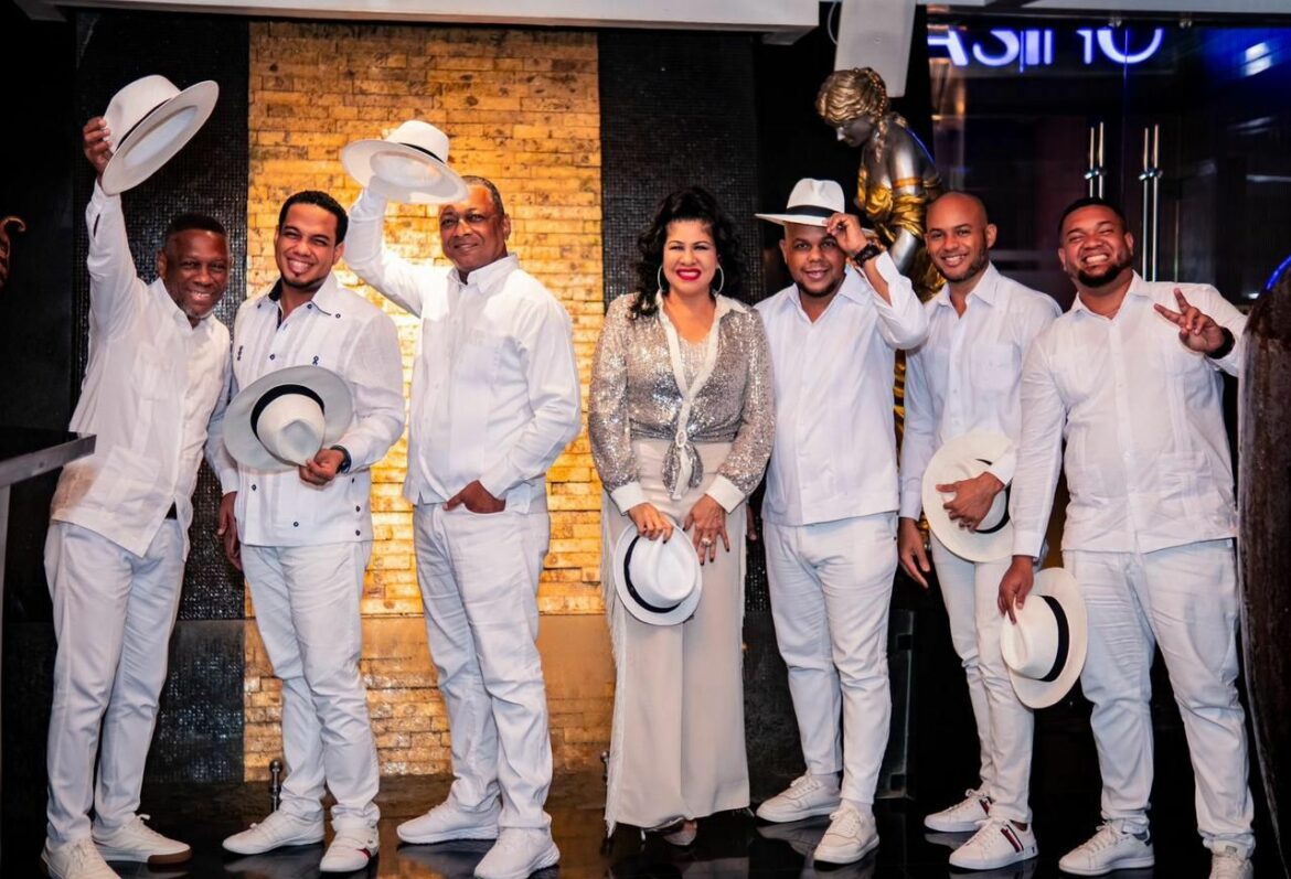 Johanna Almanzar y Rumberos La Banda