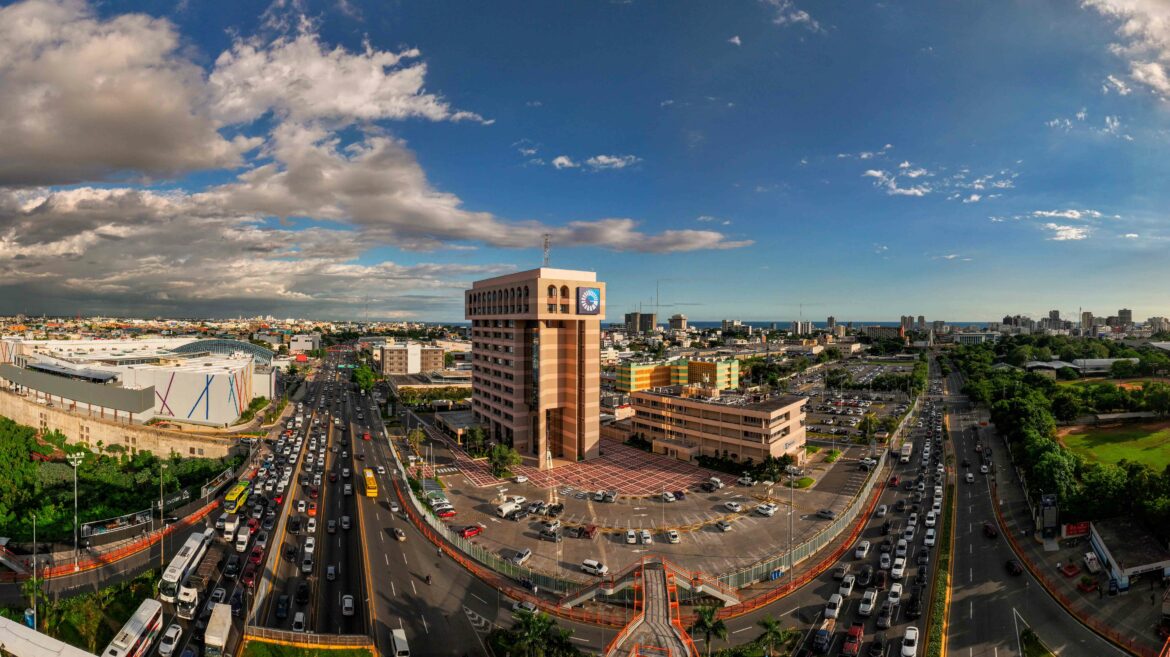 Fachada Torre Banco Popular