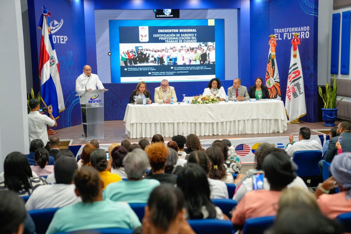 Rafael Santos Badía, director general del INFOTEP durante Encuentro Regional sobre Certificación de Saberes y Profesionalización del Trabajo de Cuidado